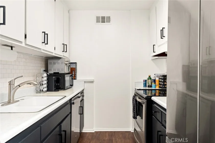 18307 Burbank Boulevard #92 photo 7