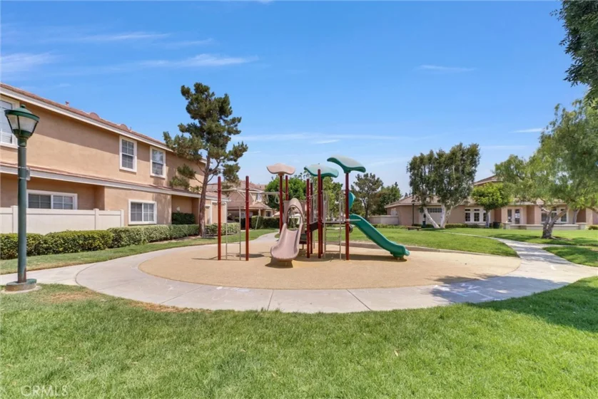 8449 E Arrowhead Way photo 23