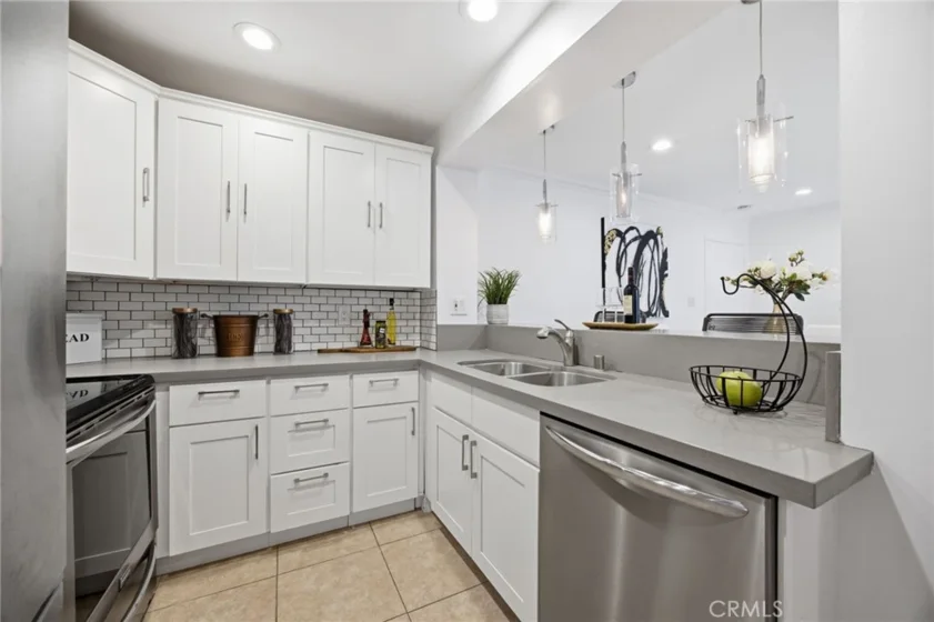 355 S Madison Avenue #224 photo 14