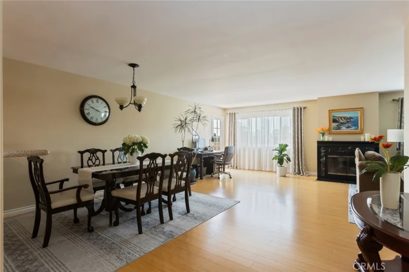 726 Elm Avenue #404 photo 4