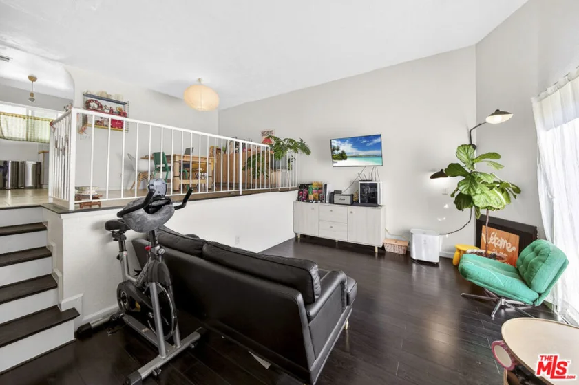 9034 Willis Avenue #14 photo 1