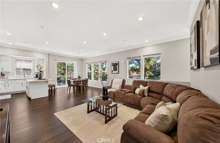 1105 Armstrong Drive photo 22