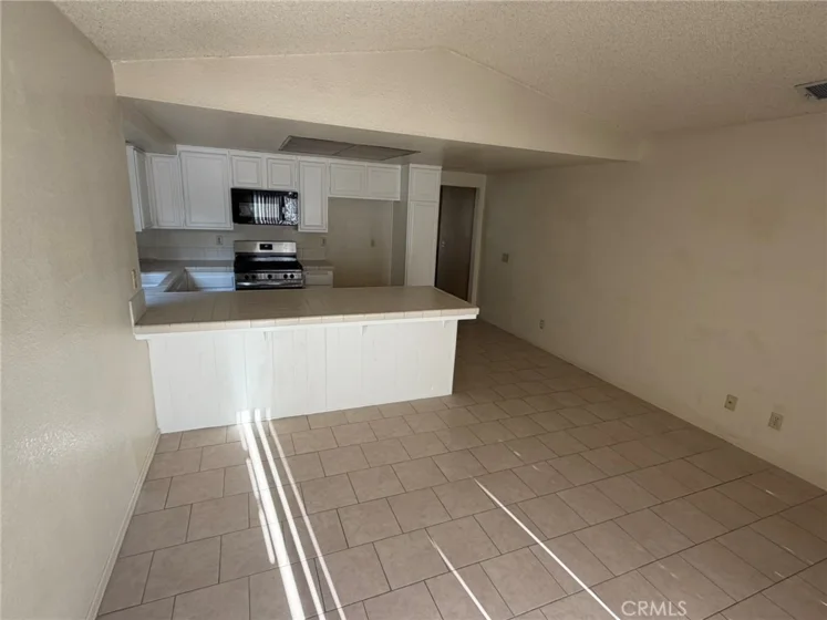 5050 Canyon Crest photo 12