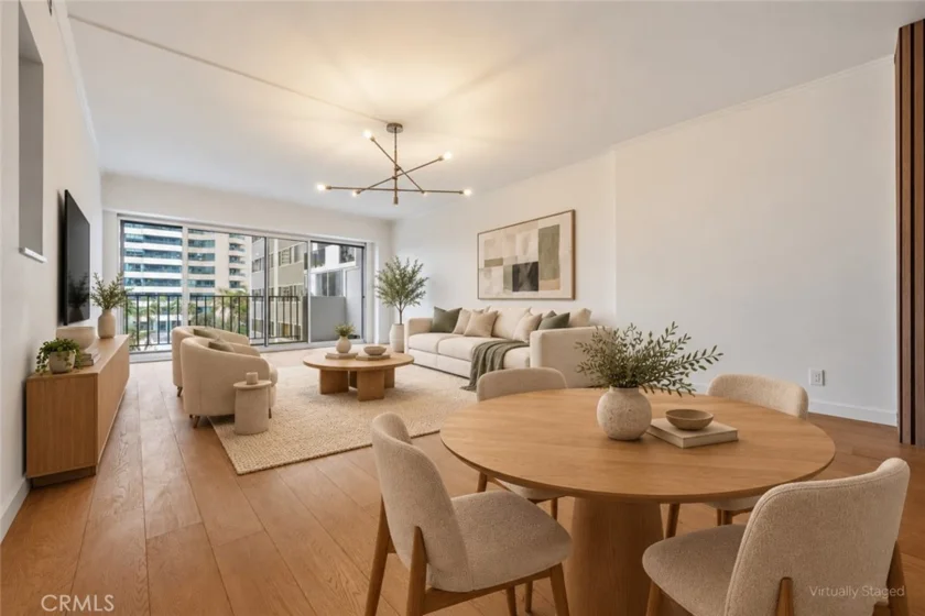 10450 Wilshire Boulevard #5C photo 1