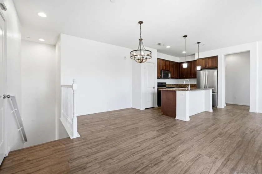 1541 El Prado Street #1 photo 28