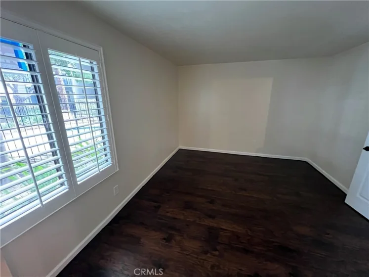 25611 Quail photo 7