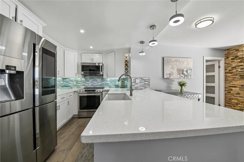 700 E Ocean Boulevard #1208 photo 8