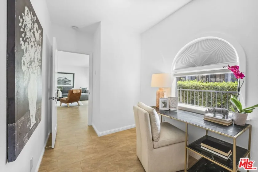 2677 Centinela Avenue #203 photo 19