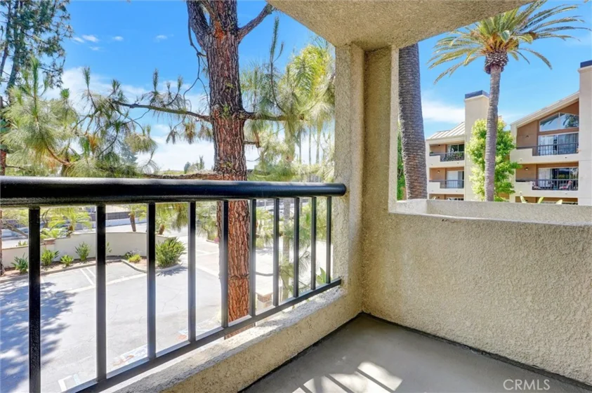 5545 Canoga Avenue #220 photo 17