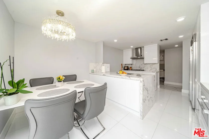 4925 Wilshire Boulevard #302 photo 7