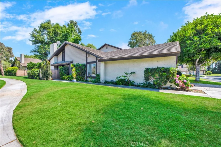 17012 Mount Lyndora Court photo 1