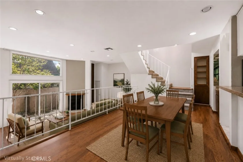 17943 Magnolia Boulevard #16 photo 4