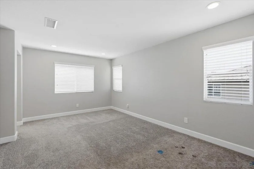 37200 Moonbeam photo 32