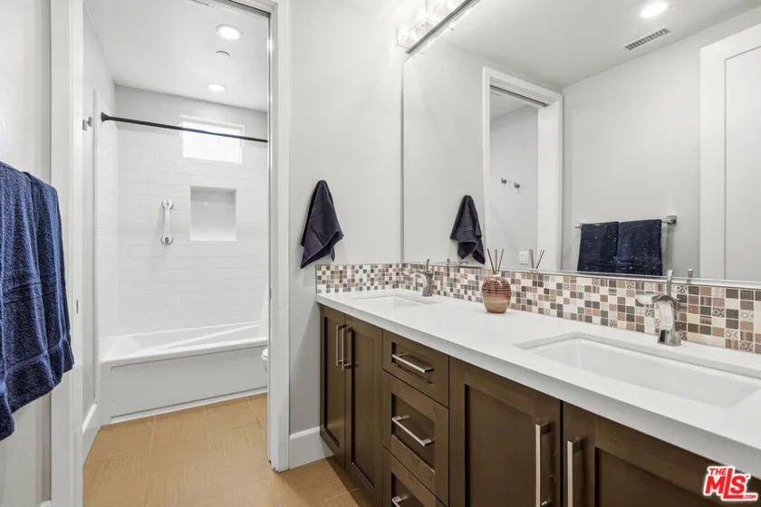 12775 Bluff Creek Drive #1 photo 17