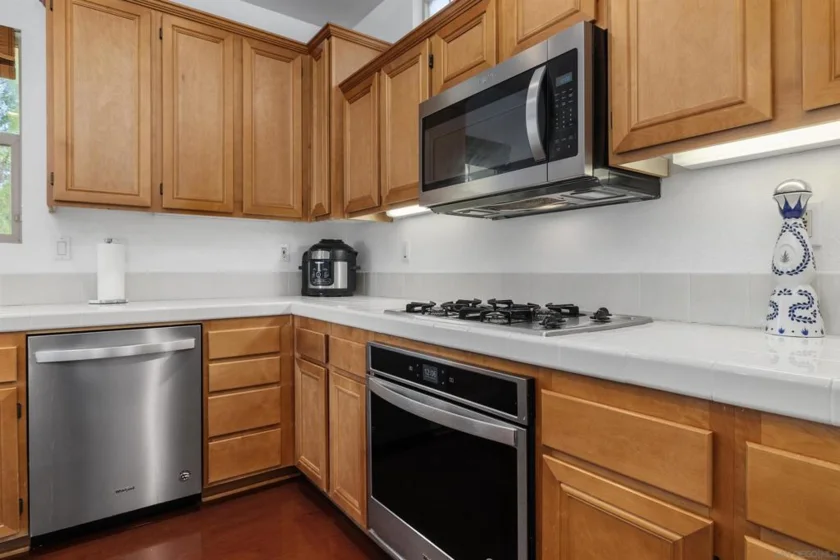 2674 Escala Circle photo 13