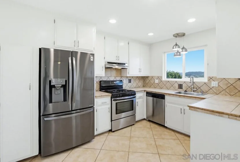 725 E 4th Avenue #Unit G photo 13