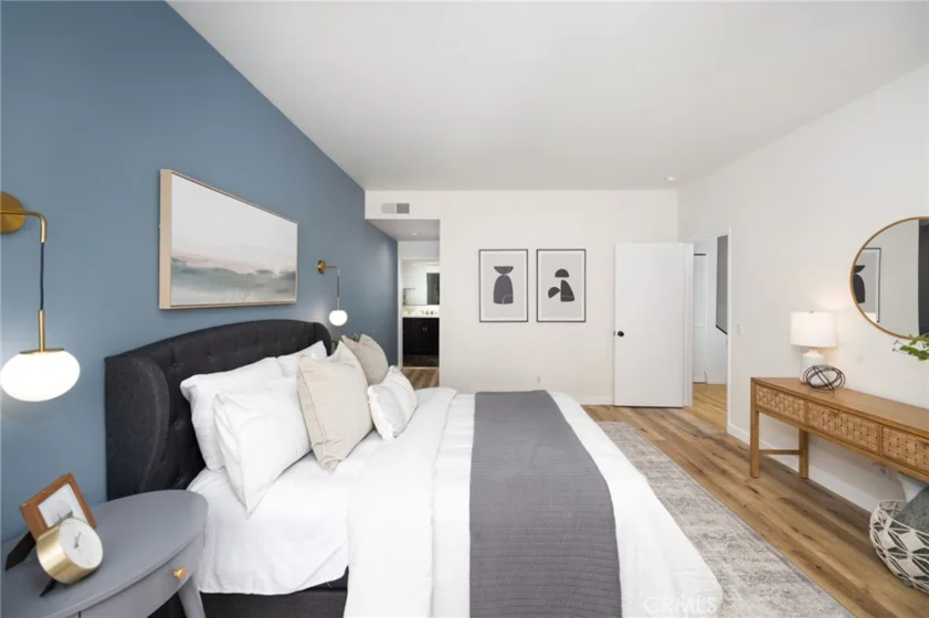 520 S Barrington Avenue #116 photo 25