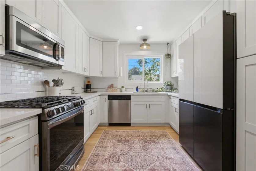 1327 E Appleton Street photo 16