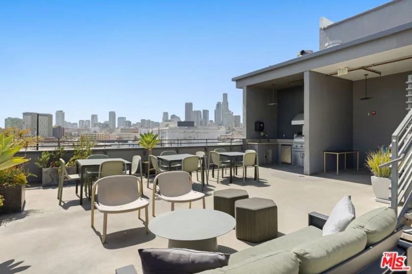 825 E 4th Street #503 photo 11