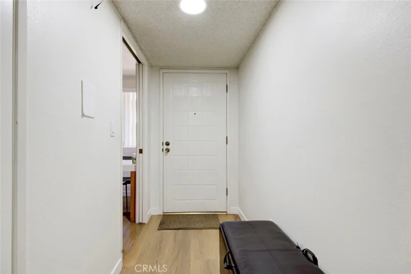 125 W Mountain Street #216 photo 3