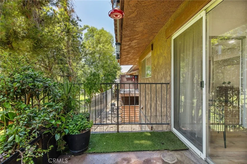 1456 Chalgrove #C photo 27