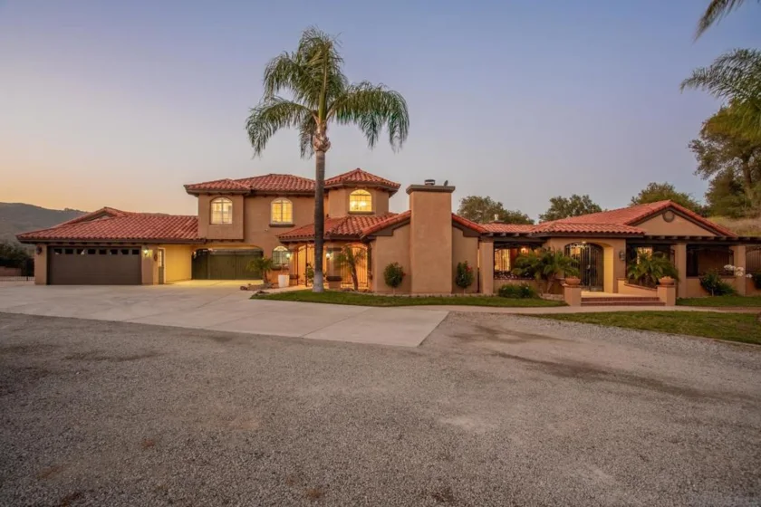 24922 Terreno Drive photo 46
