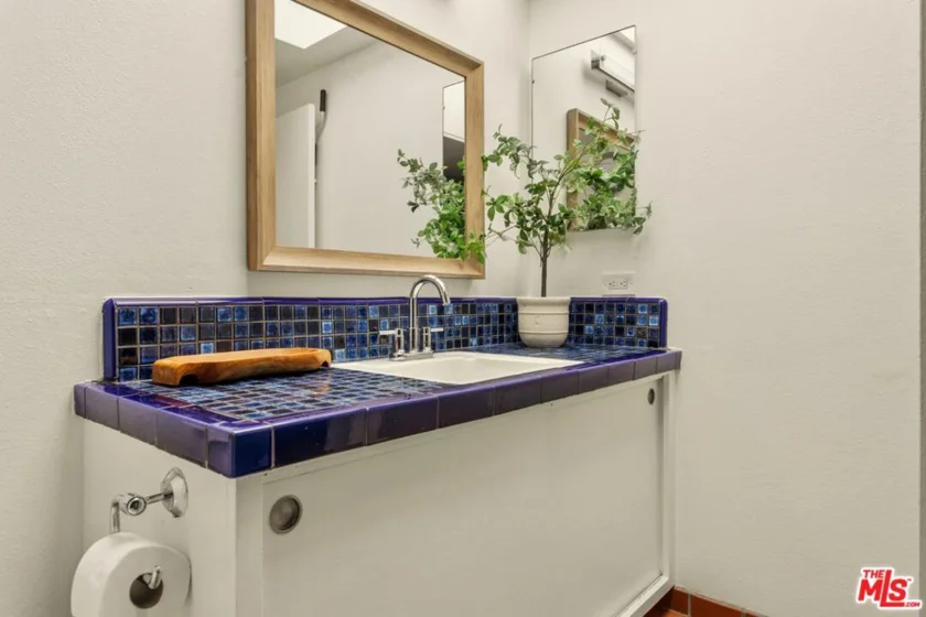 1701 Clinton Street #321 photo 21