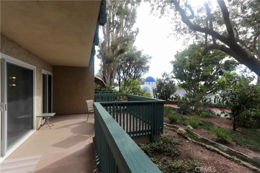 424 N Bellflower #101 photo 8