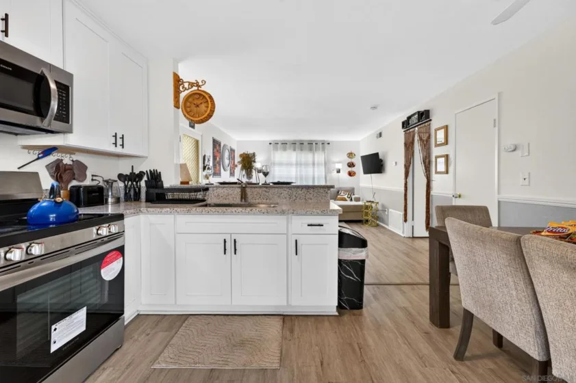 9941 Woodpark photo 9