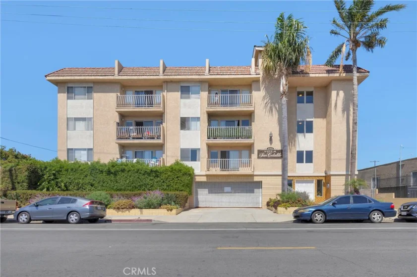1311 S Grand #10 photo 1