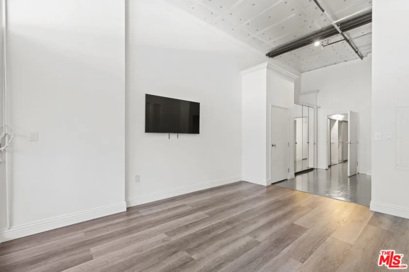 3785 Wilshire Boulevard #204 photo 21