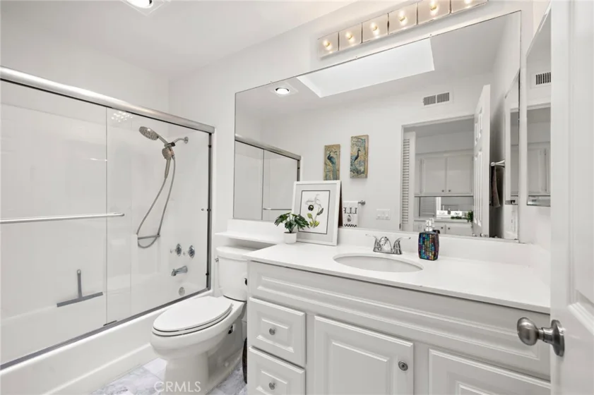 8206 Bridgepoint #206 photo 20