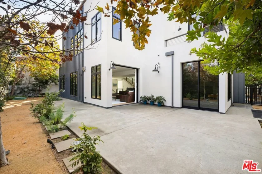 1037 21st Street photo 14