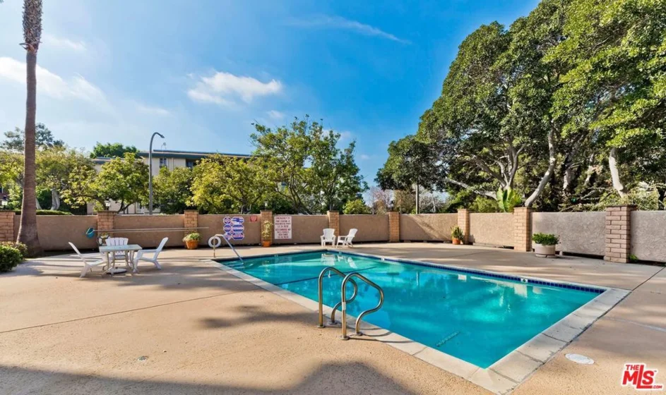 5625 Cambridge Way #203 photo 29