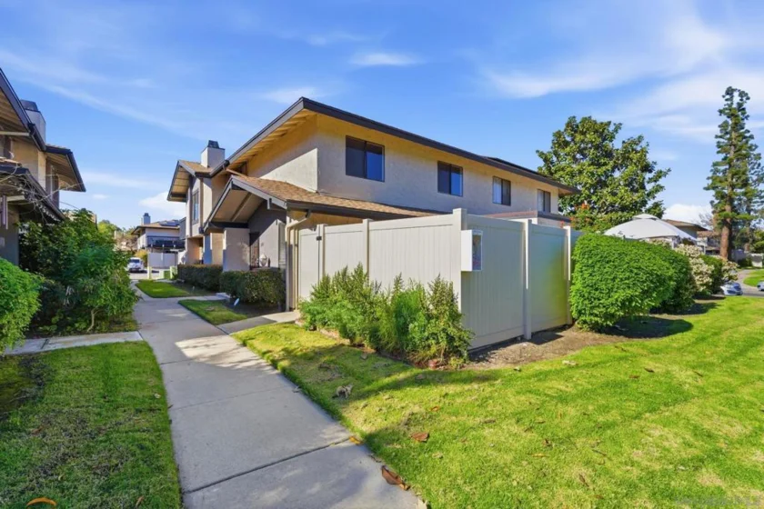 262 Rancho Drive #C photo 1