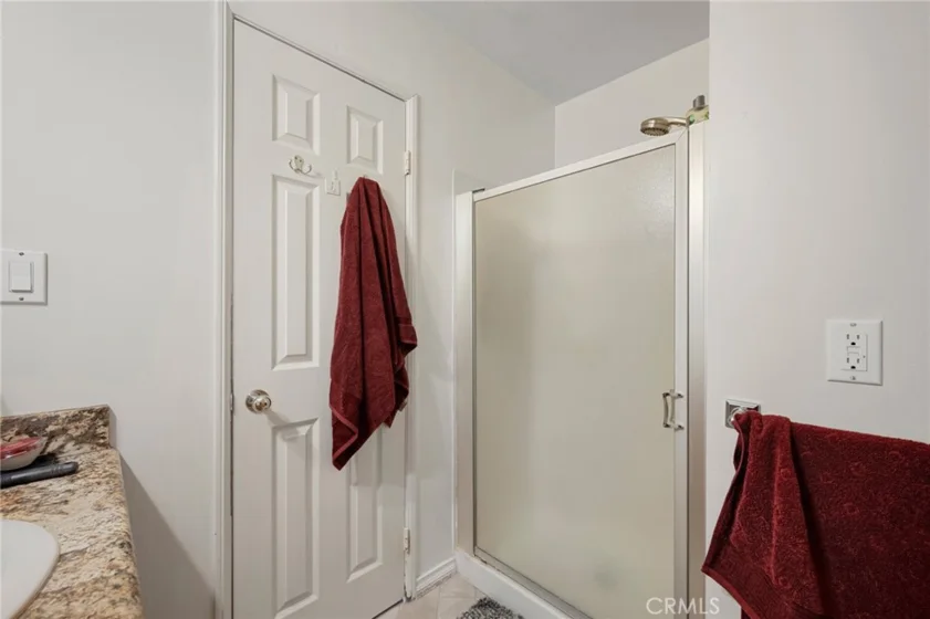 543 W Stocker Street #14 photo 18