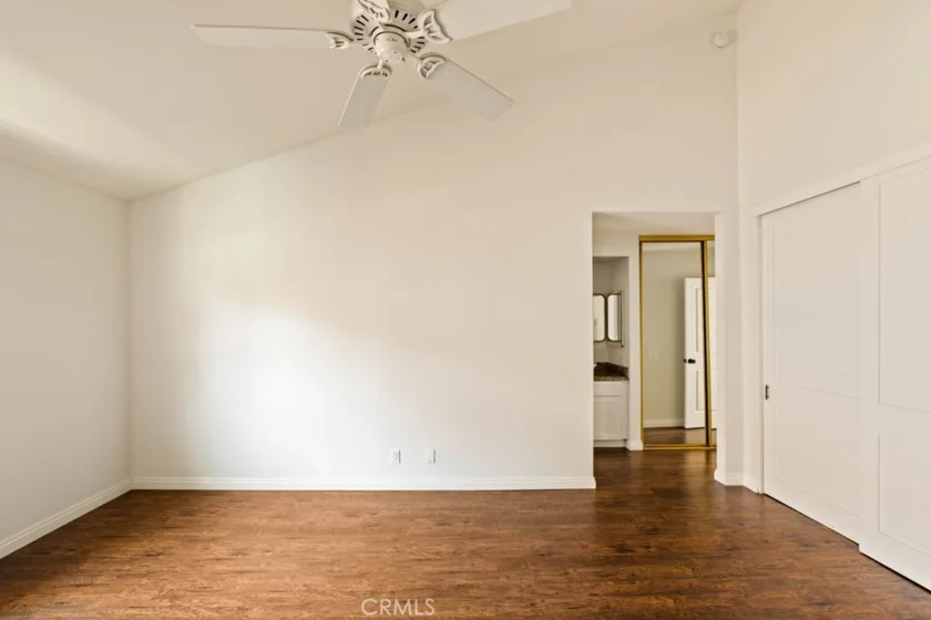 13948 Moorpark Street #4 photo 21