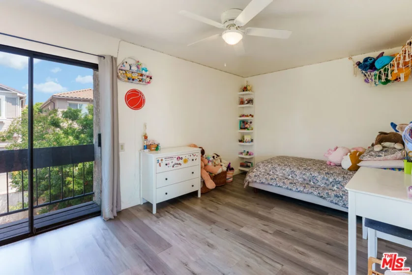 9376 Moonbeam Avenue #9 photo 13