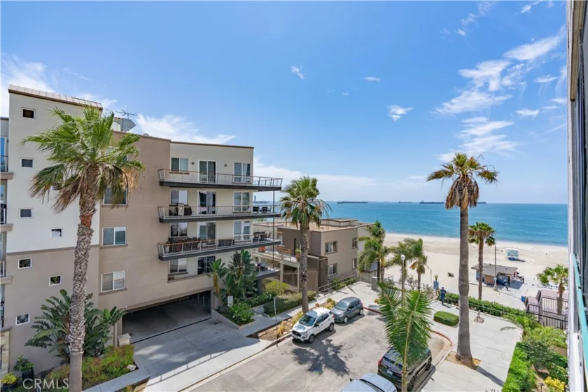 1310 E Ocean #401 photo 5