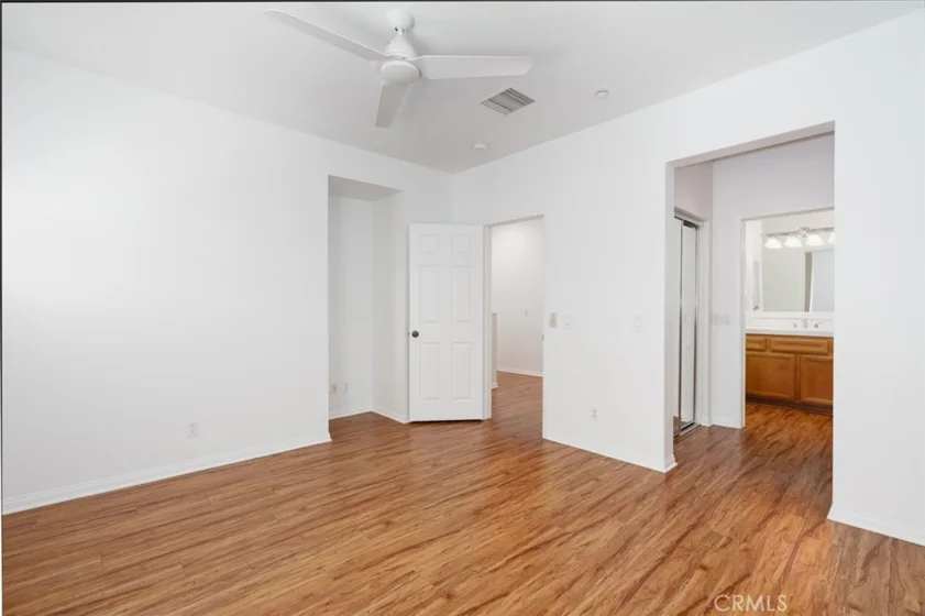 127 Jadestone photo 35