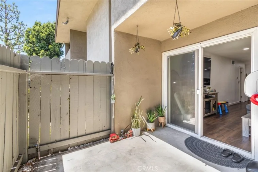 278 N Wilshire #129 photo 29