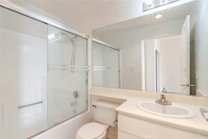 19350 Sherman Way #210 photo 15