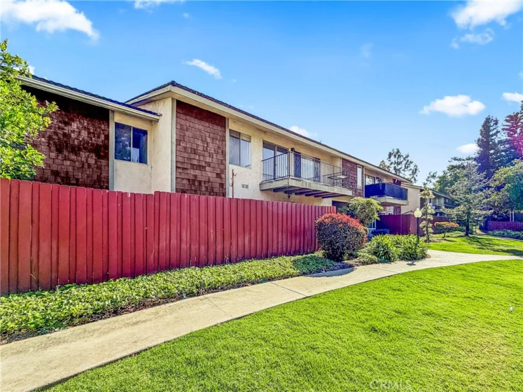985 S Idaho Street #40 photo 2
