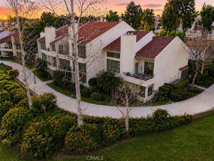 23214 Coso photo 1