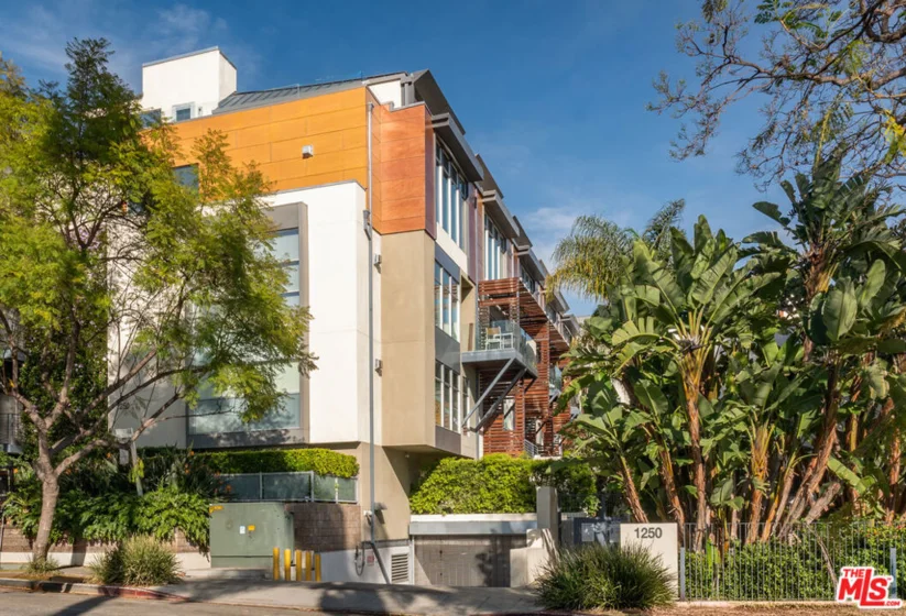 1250 N Harper Avenue #411 photo 2