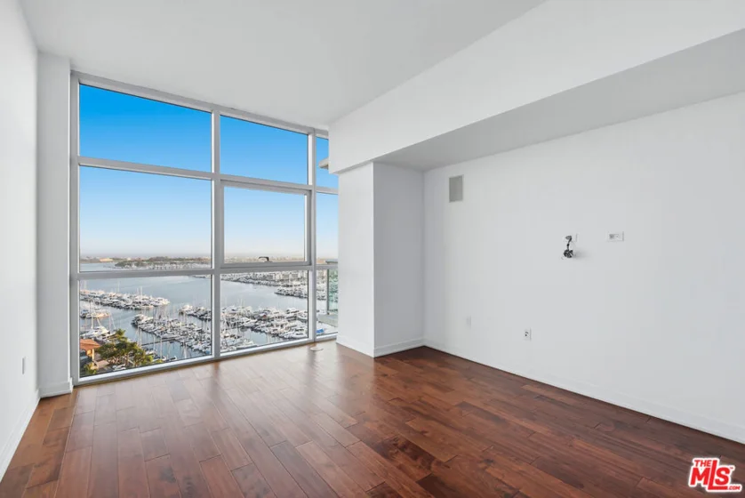 13700 Marina Pointe Drive #1903 photo 31
