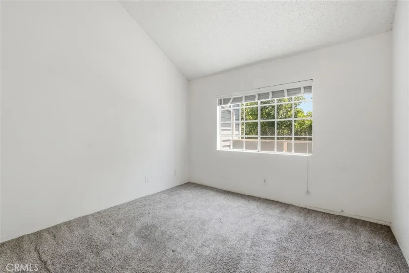 628 Daisy Avenue #419 photo 9