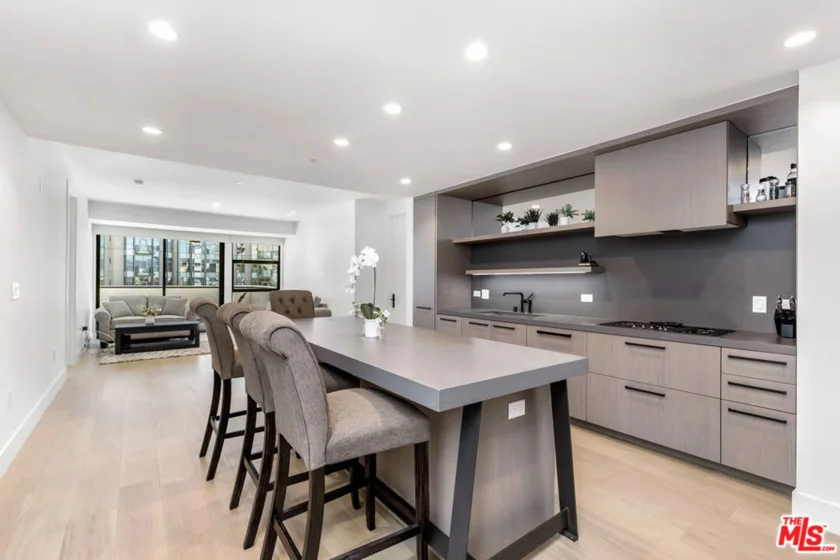 10777 Wilshire Boulevard #603 photo 22