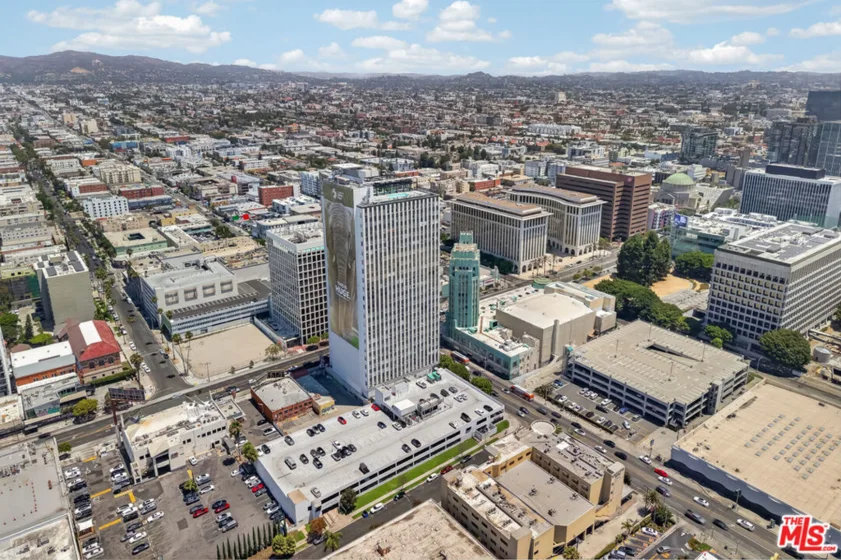 3810 Wilshire Boulevard #1108 photo 29