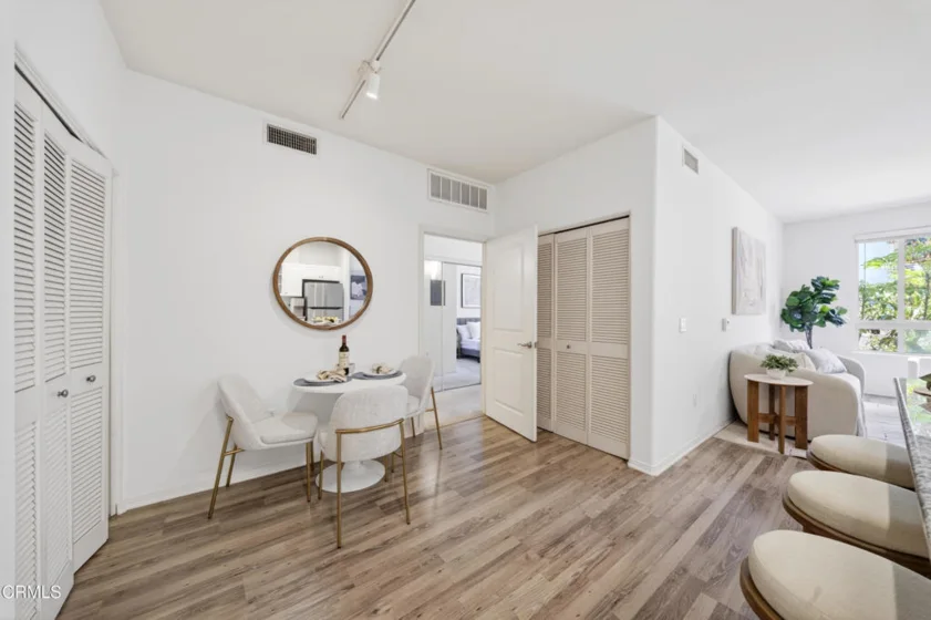 100 S Alameda Street #259 photo 4